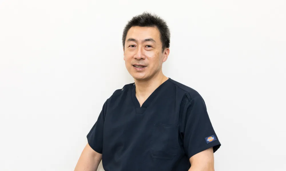 尾﨑 哲英(おざき てつひで)